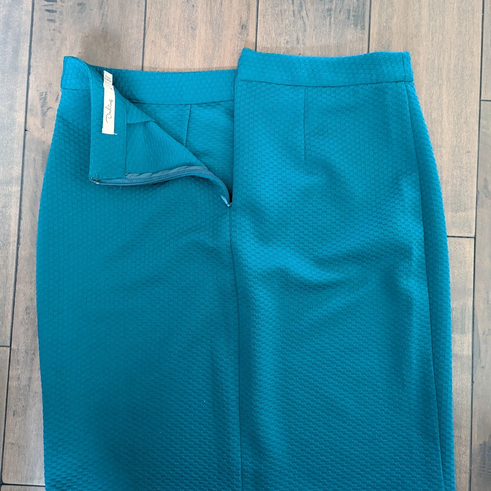 Darling Turquoise Textured Fabric - Picture 4 of 4